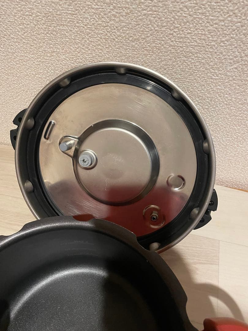 T-fal クリプソ ミニット デュオ ルージュ　圧力鍋　4L