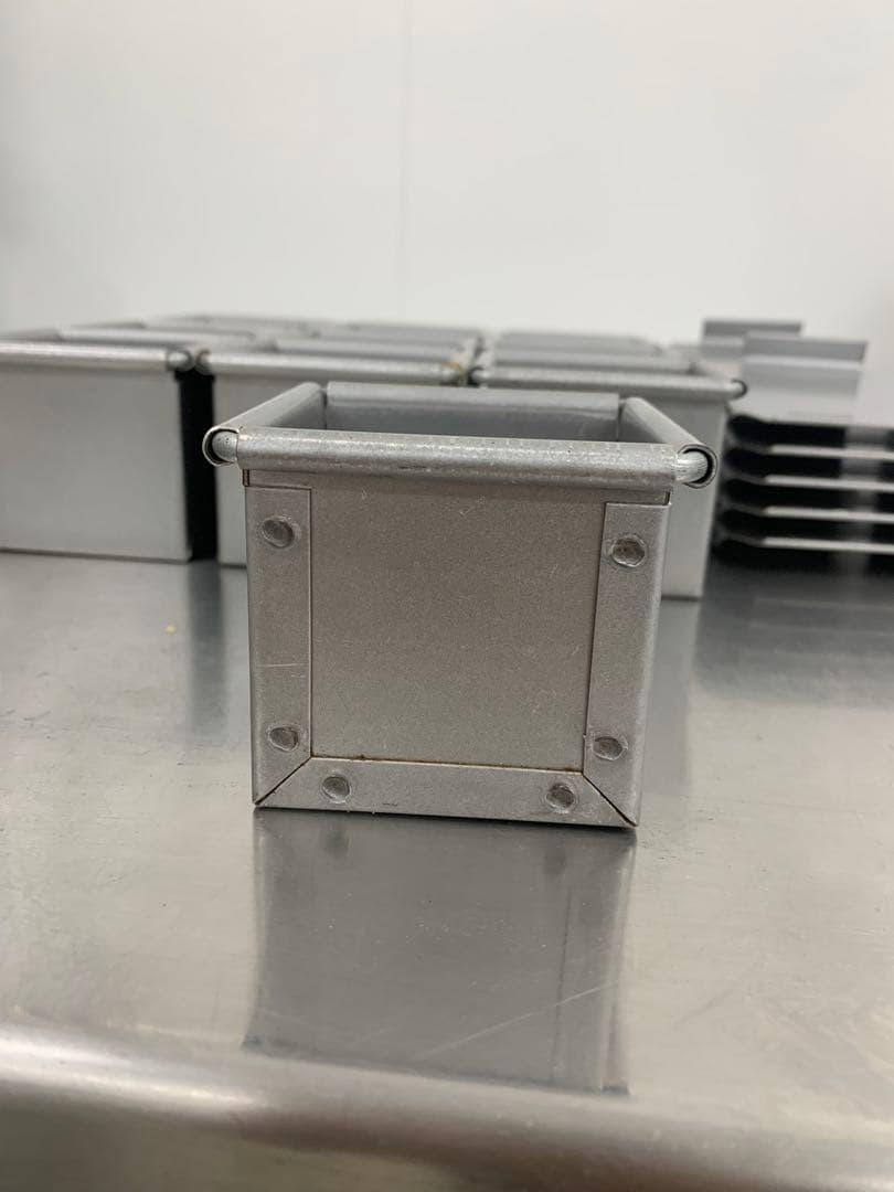 アルタイト キューブパン型 7.5センチ角 フタ付き10個