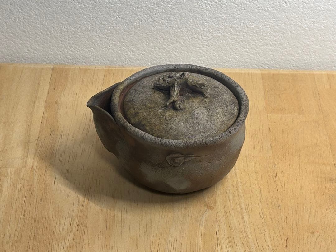 82.備前焼 宝瓶 登り窯 梅 うめ 手びねり 急須