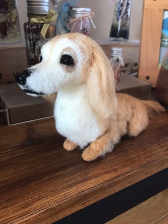 羊毛フェルト　ミニチュアダックス