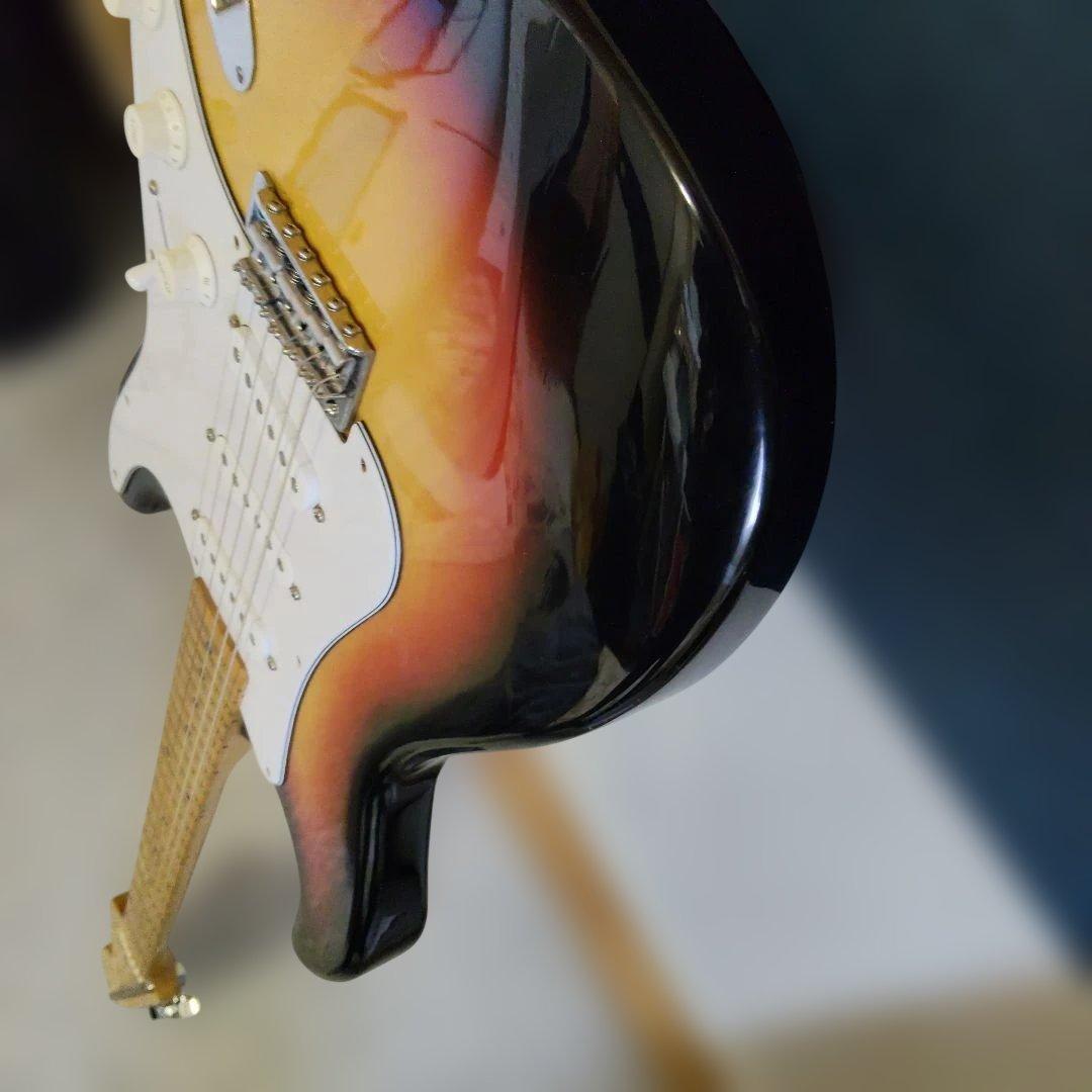 フランプトン　ストラトキャスター タイプ　エレキギター　昭和のコピーモデル