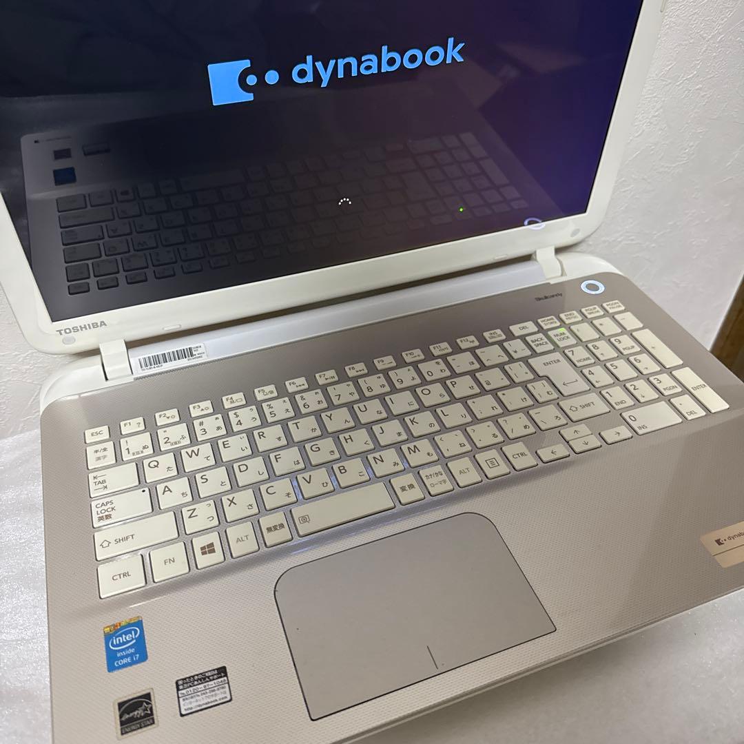 dynabook PT55-76MBXG ホワイトノートPC