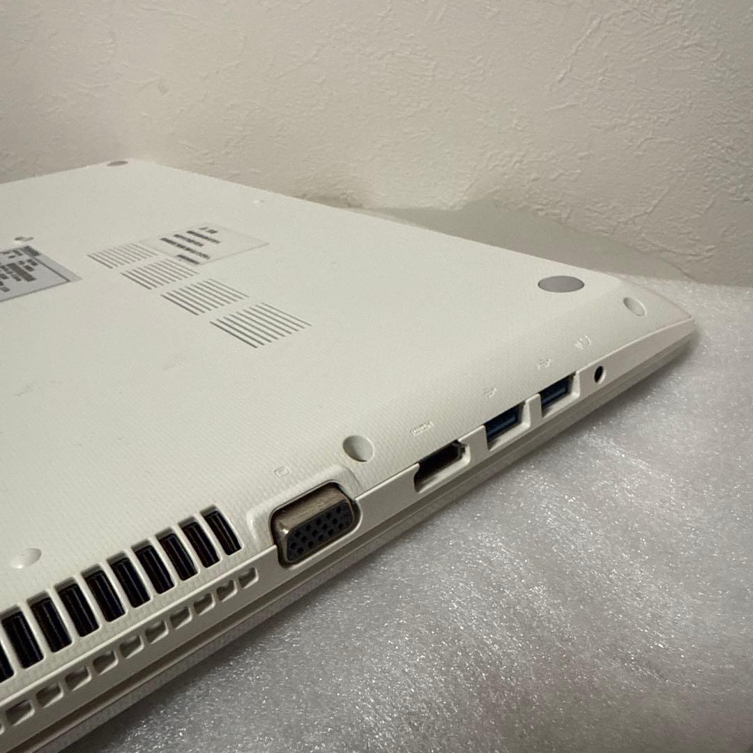 dynabook PT55-76MBXG ホワイトノートPC