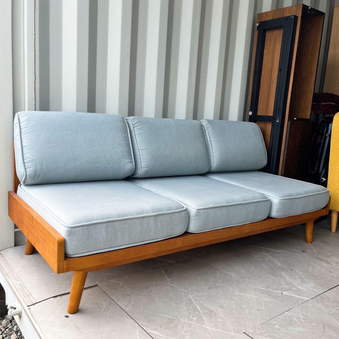 取付無料！ウニコ アルベロ 北欧風水色ファブリック3人掛けソファ✨