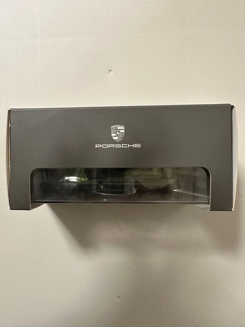 ポルシェ ミニチャンプス ポルシェ マカンS Macans 1/43