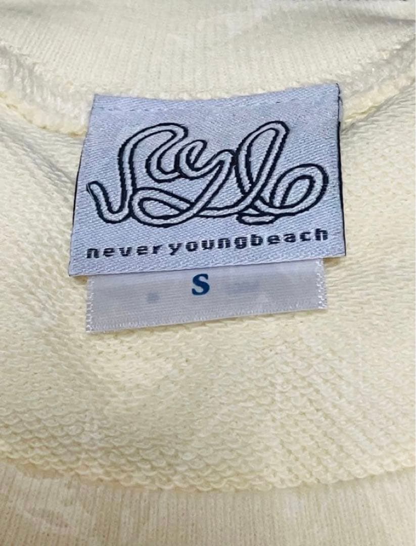 ネバーヤングビーチ　スウェット　トレーナー　Sサイズ