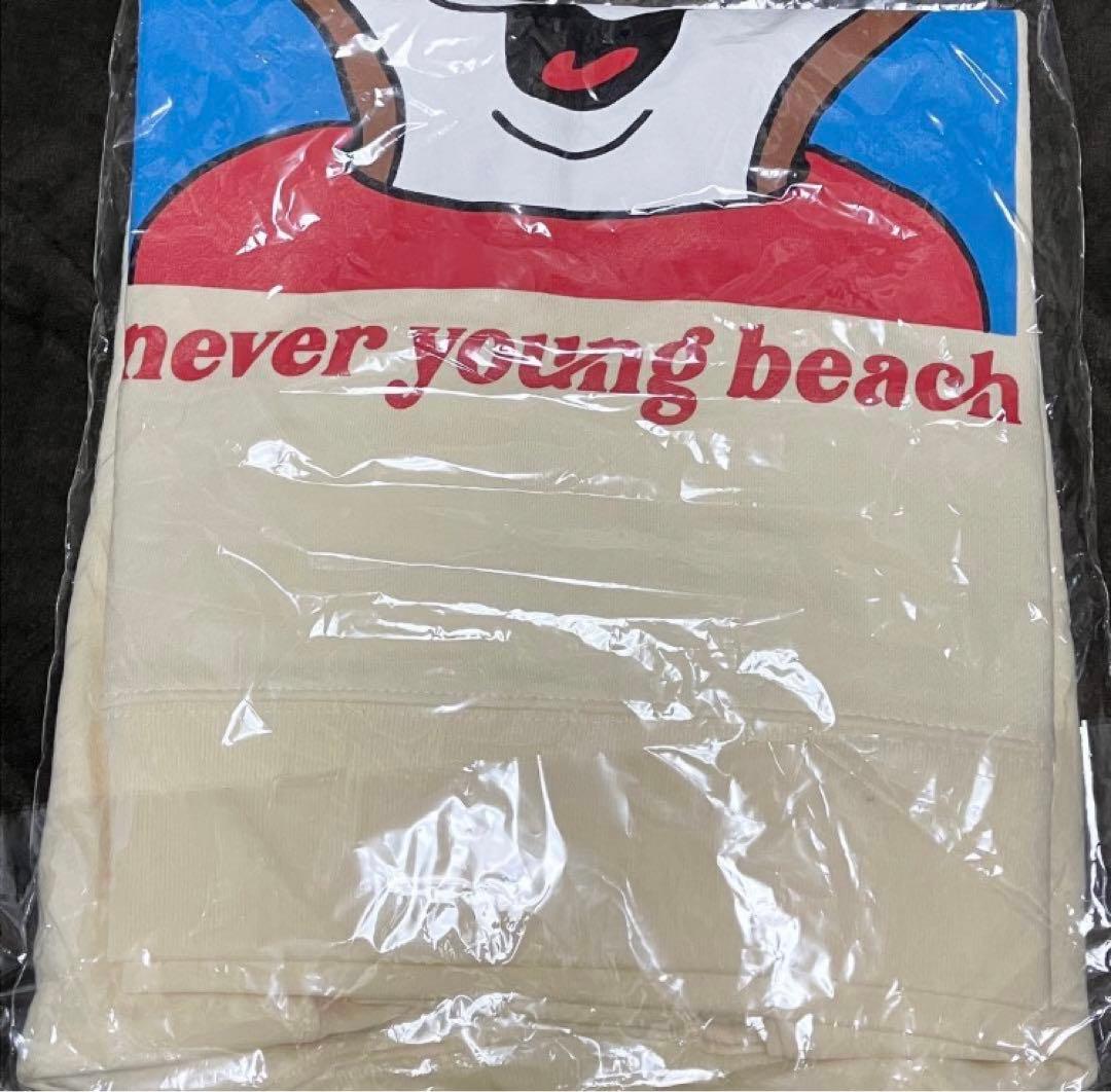 ネバーヤングビーチ　スウェット　トレーナー　Sサイズ