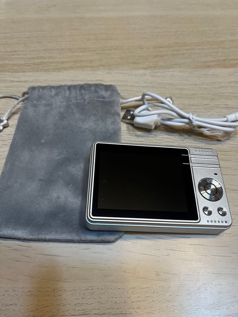 コンパクトデジカメ