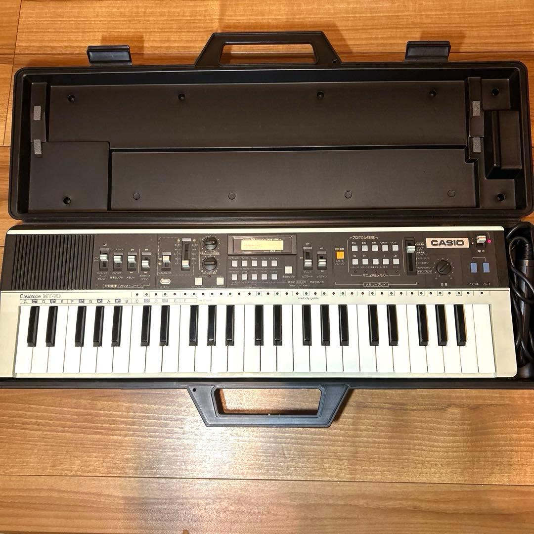 カシオ　シンセサイザー　キーボード CASIO Casiotone MT-70