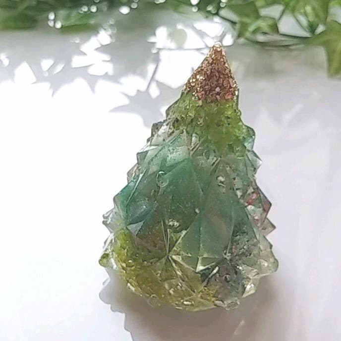 オルゴナイト　クリスマスツリー　ハンドメイド