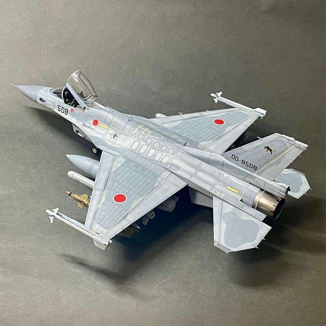 【完成品】 ハセガワ 1/48 F-16J \"ワイバーン\" 幻の爆撃