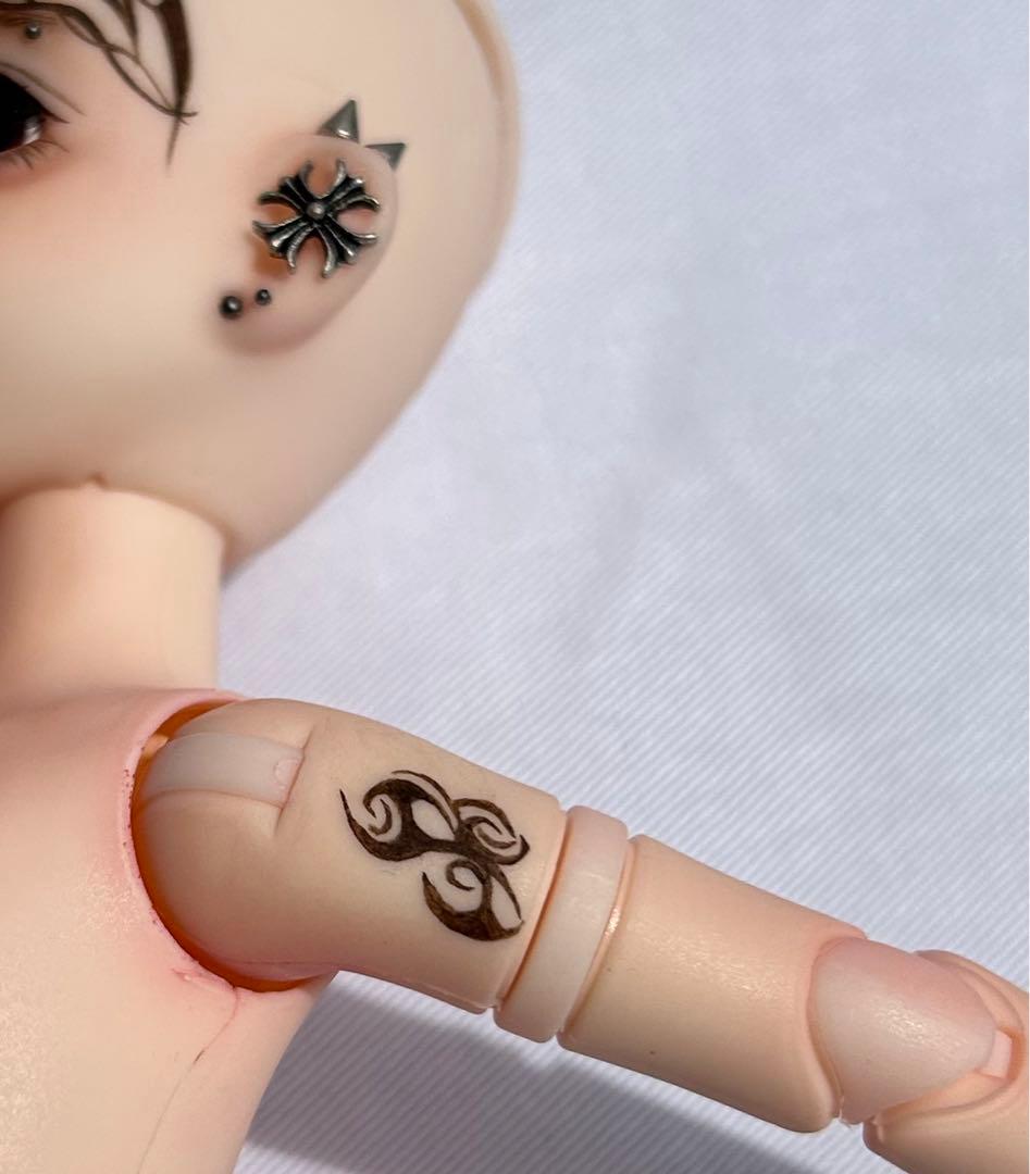 【お値下げ】カスタムドール 1/6 bjd 球体関節人形 ピアス付き