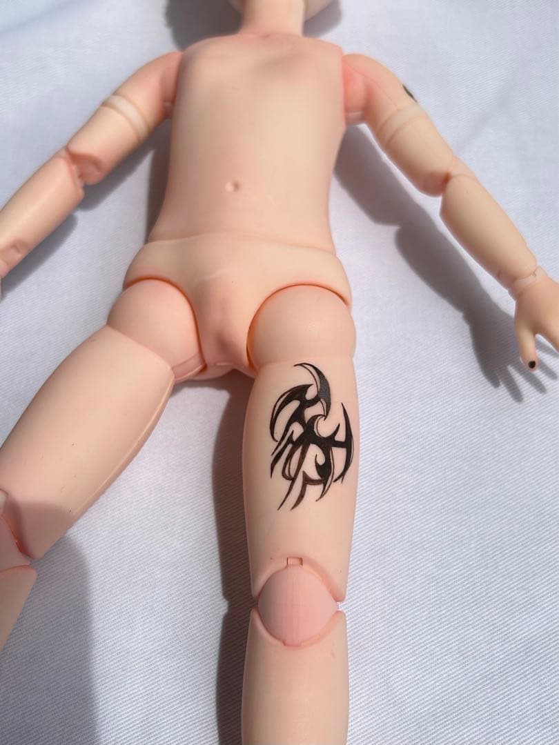 【お値下げ】カスタムドール 1/6 bjd 球体関節人形 ピアス付き