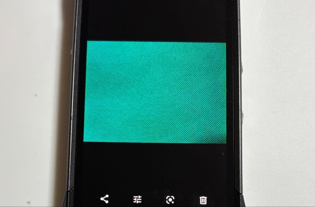 128G KYG01 TORQUE 5G ブラック au SIMフリー