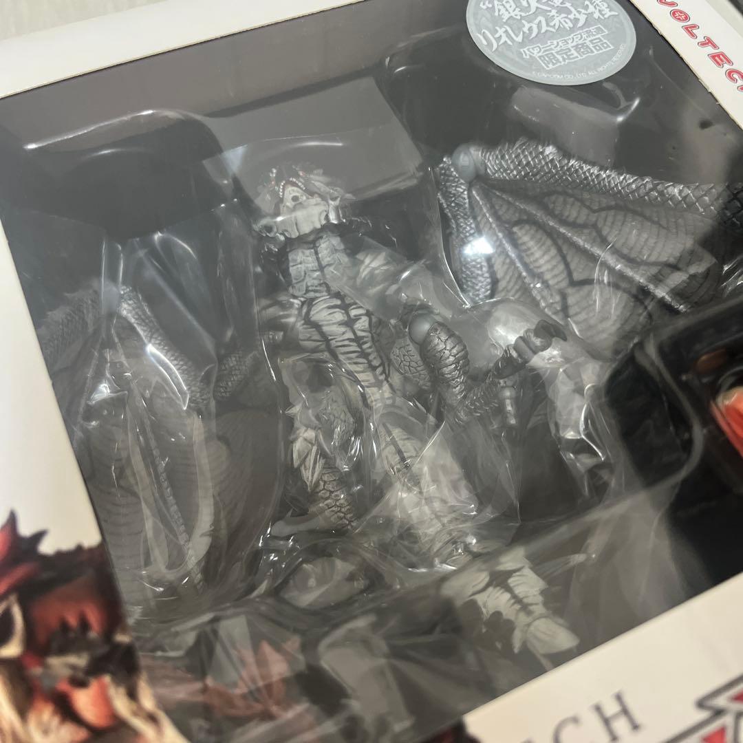 【新品未開封】リボルテックヤマグチ　リオレウス希少種　限定商品