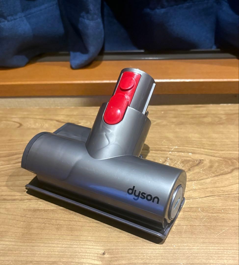 動作確認、内部洗浄済！#Dyson #V7人気の#SV11#ダイソン ハンディ