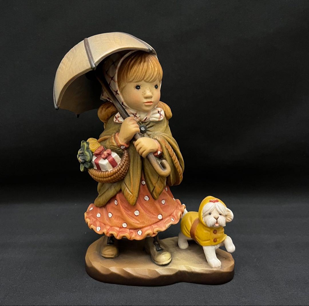 【限定品】ANRI アンリ人形 Sarah Kay「傘をさす少女と犬」サラ・ケイ