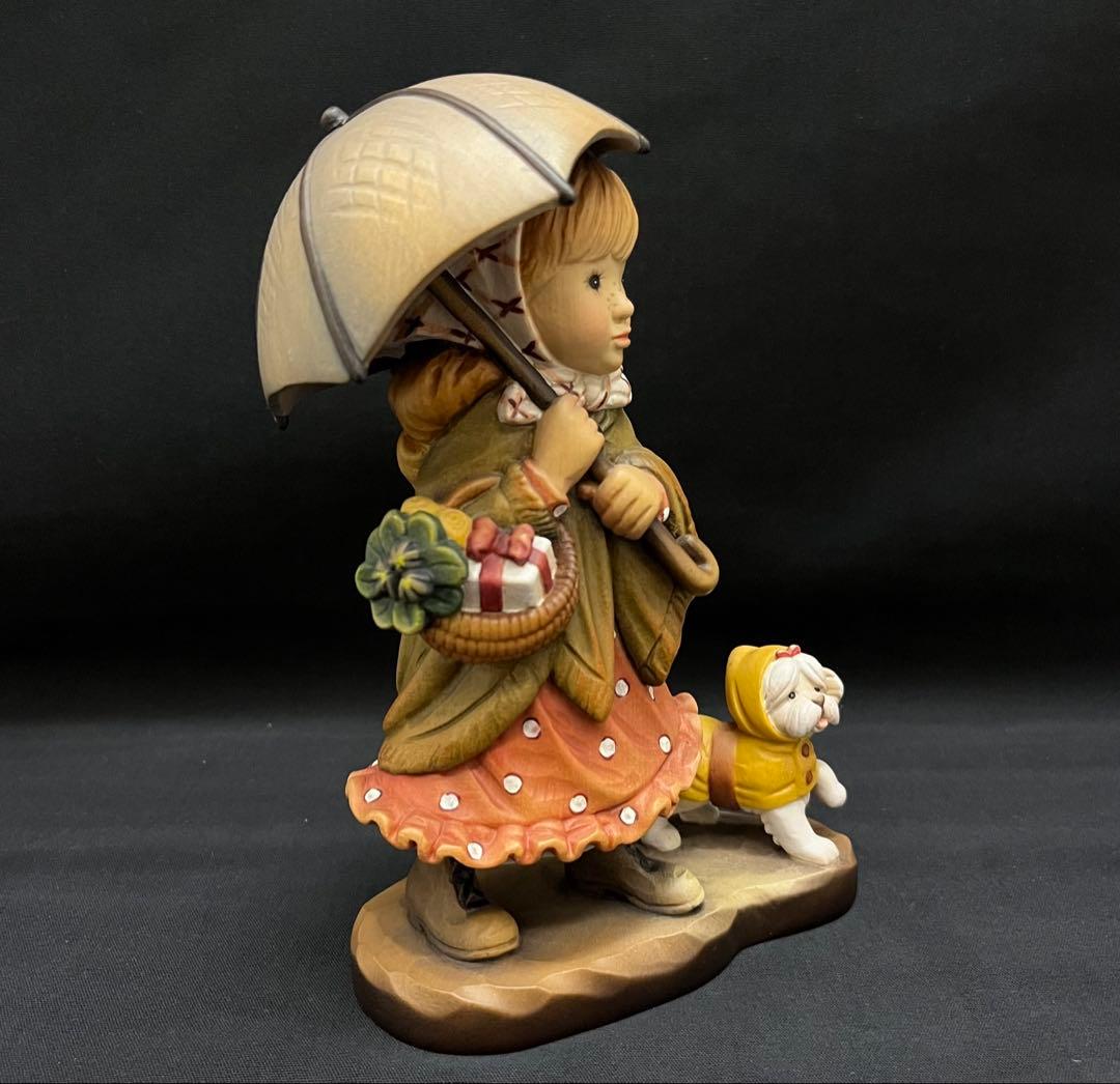 【限定品】ANRI アンリ人形 Sarah Kay「傘をさす少女と犬」サラ・ケイ
