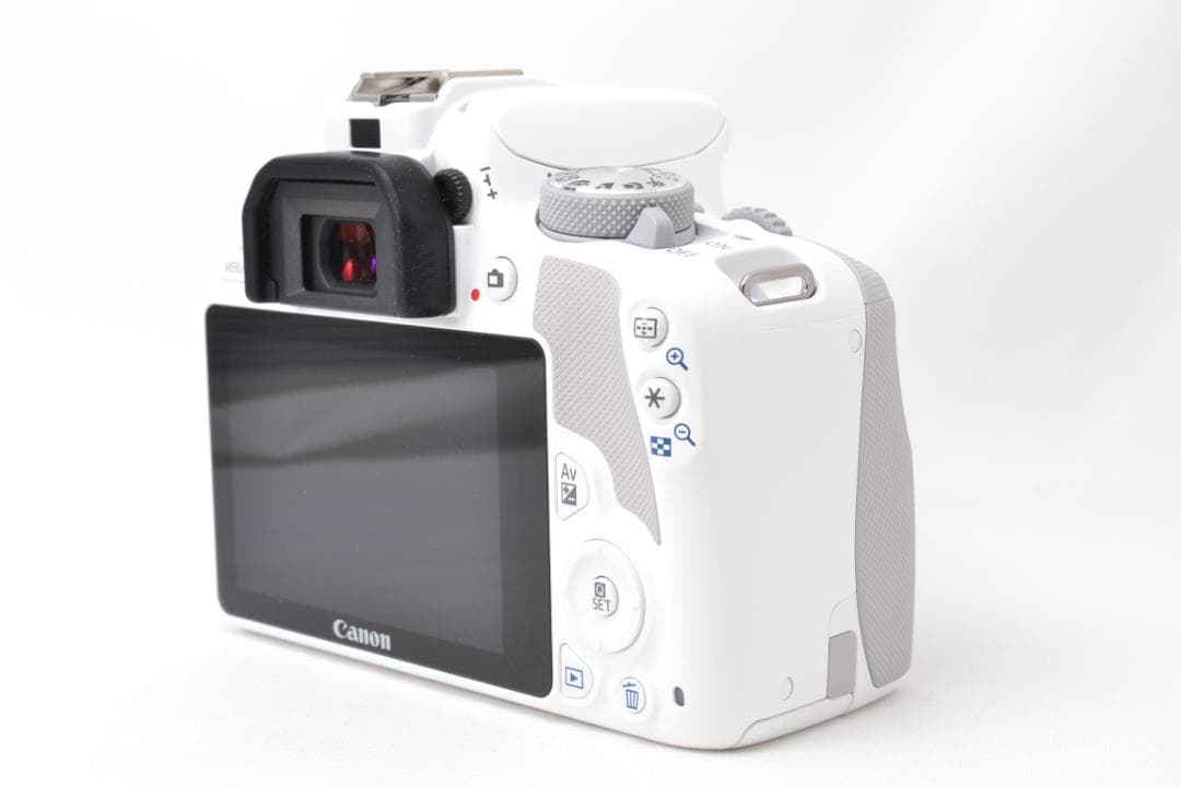 ■ ほぼ新品 ■ キャノン　Canon Kiss X7 ダブルレンズキット