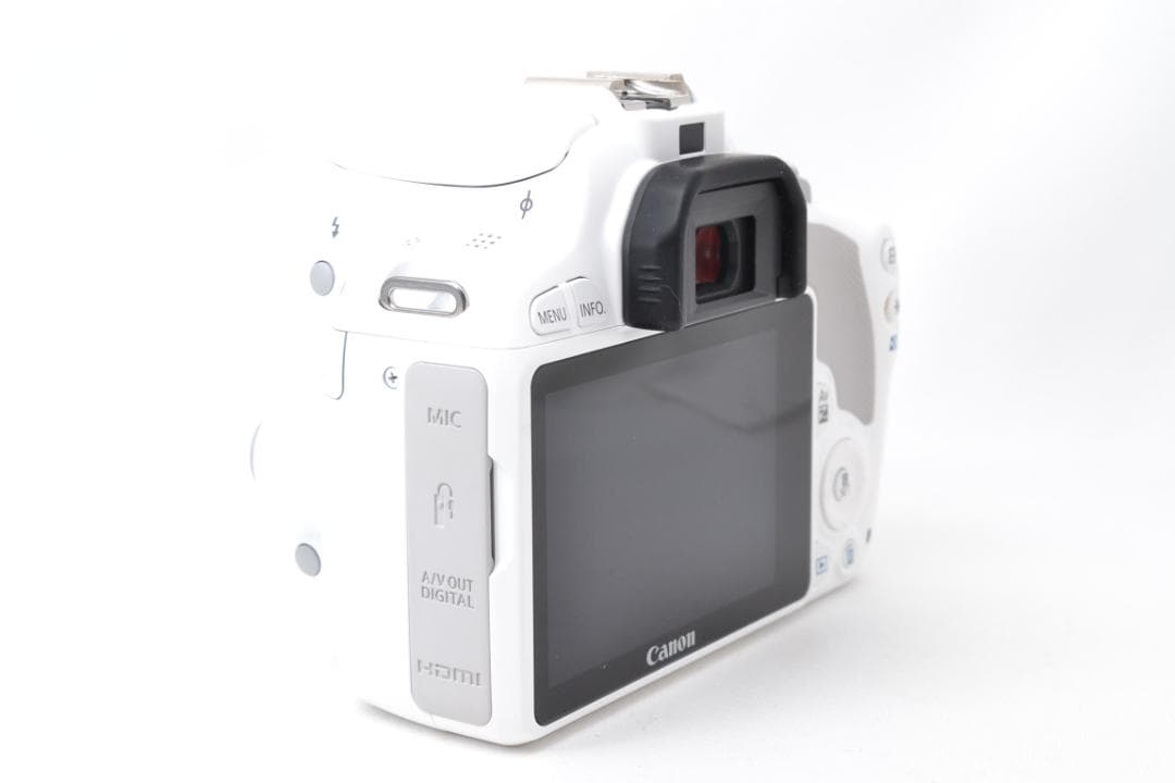■ ほぼ新品 ■ キャノン　Canon Kiss X7 ダブルレンズキット