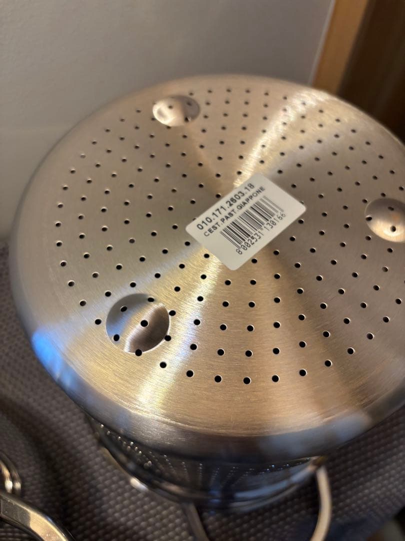 エレッセ　イタリア製　ステンレス　パスタポット　ストレーナー付き