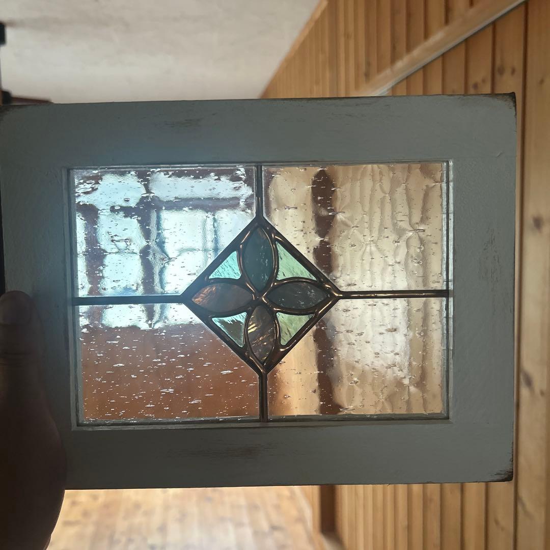 ステンドグラス　めっこ