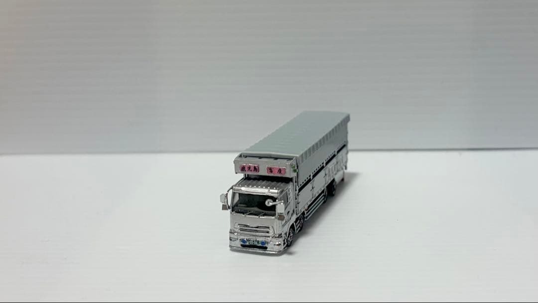 ＵＤトラックスクオン　４軸低床家畜運搬トラック　べこ車　トラックコレクション