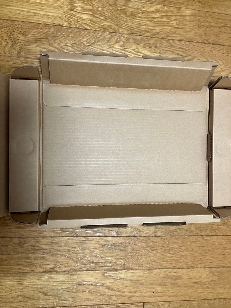 M4チップのMacBook512Gスカイブルー