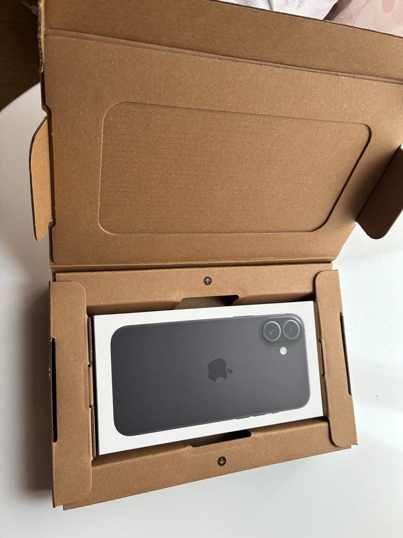 スマートフォン本体 Apple iPhone 16 Plus 128GB