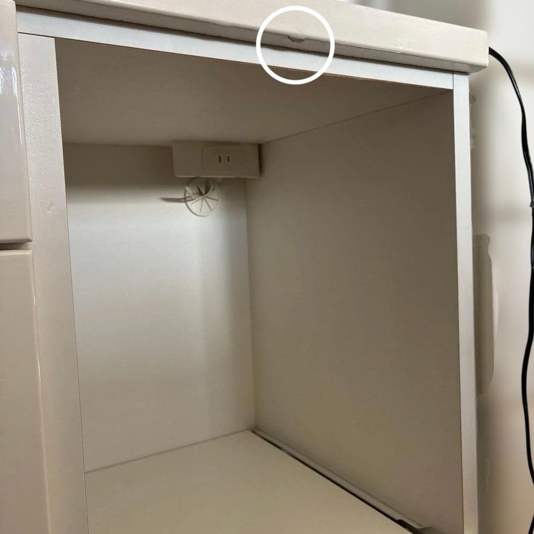 ニトリ ハイタイプ　 白　キッチンキャビネット ガラス　食器棚　キッチンボード