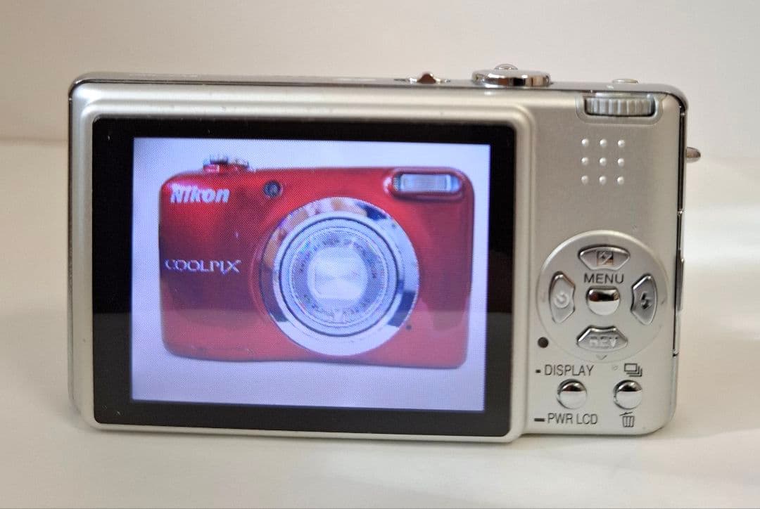 パナソニック Panasonic Lumix DMC-FX8 デジタルカメラ