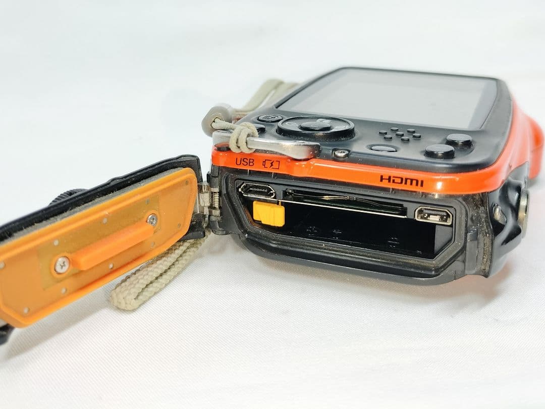 【並品】FUJIFILM FINEPIX XP70 オレンジ