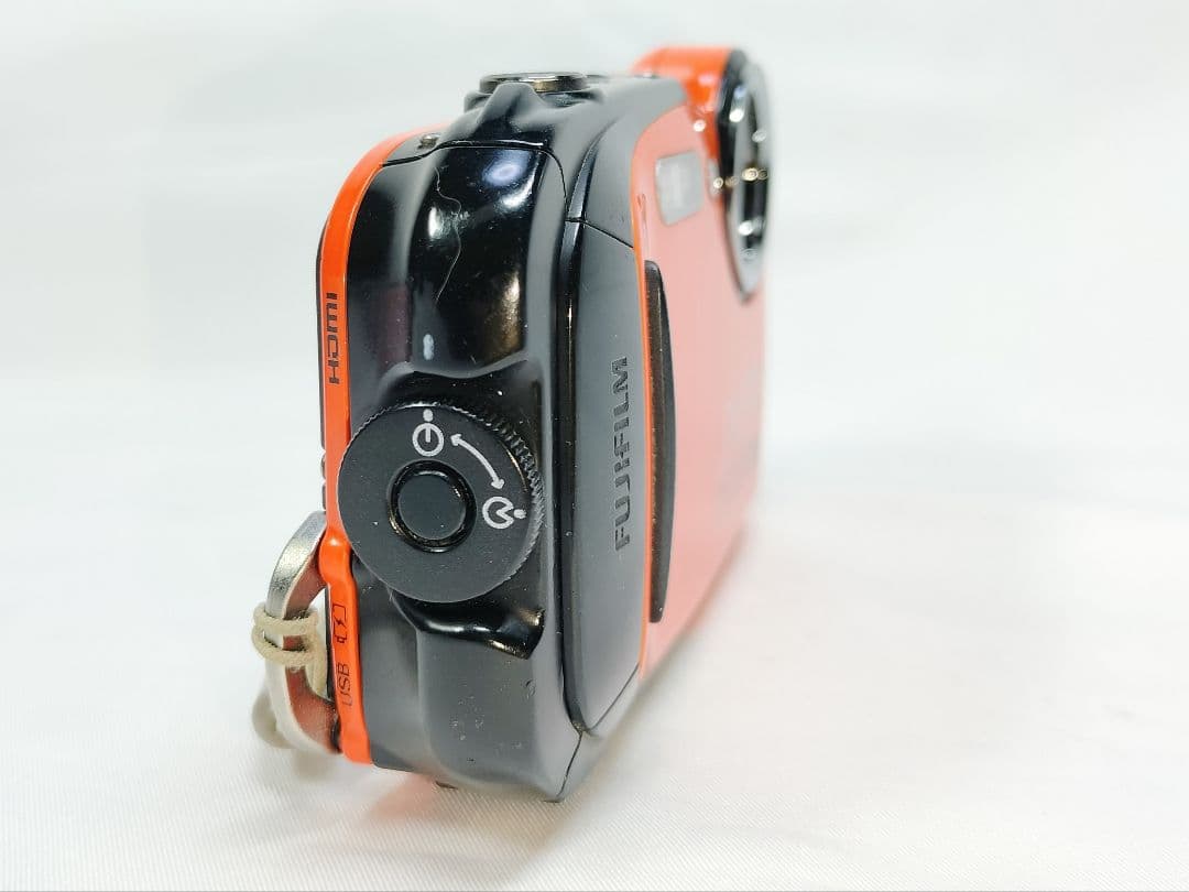 【並品】FUJIFILM FINEPIX XP70 オレンジ