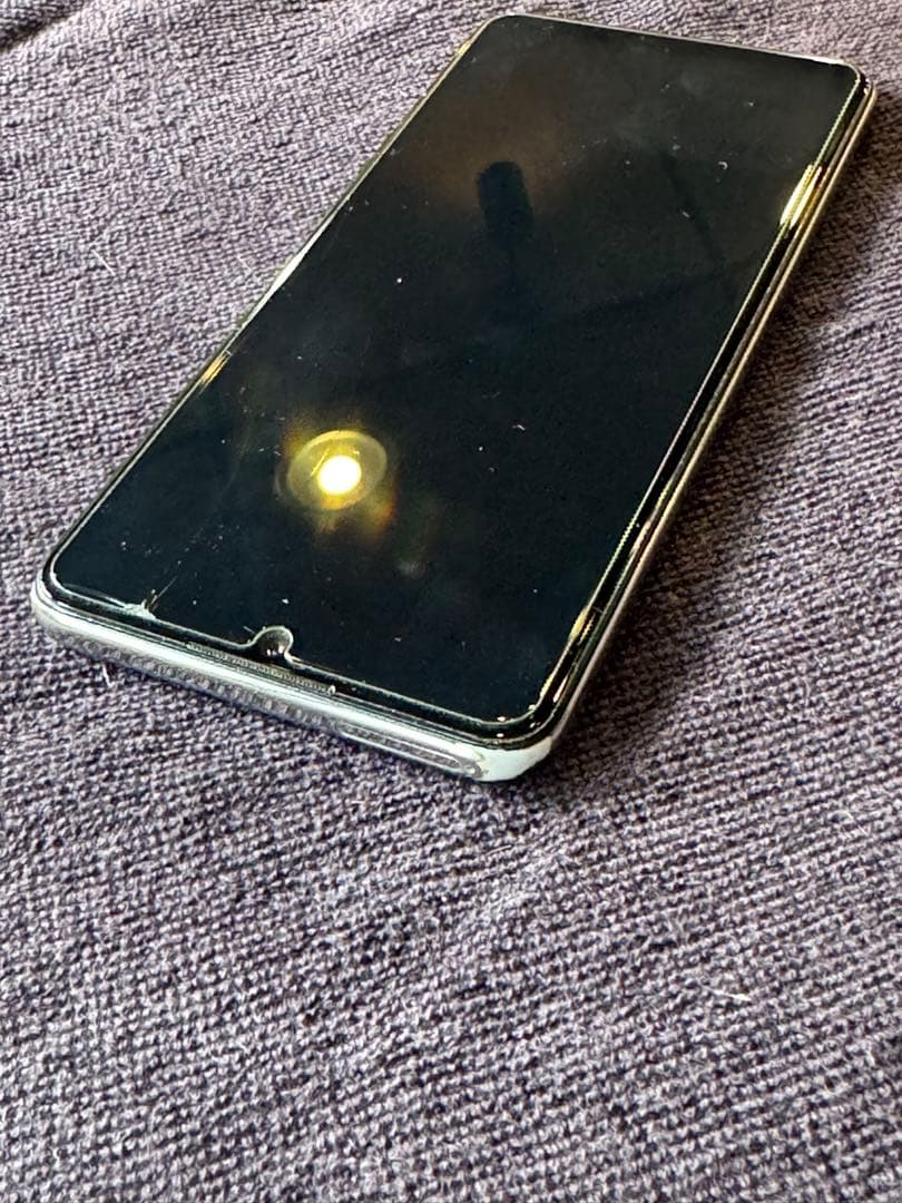 HUAWEI トリプルカメラ ホワイト スマートフォン本体