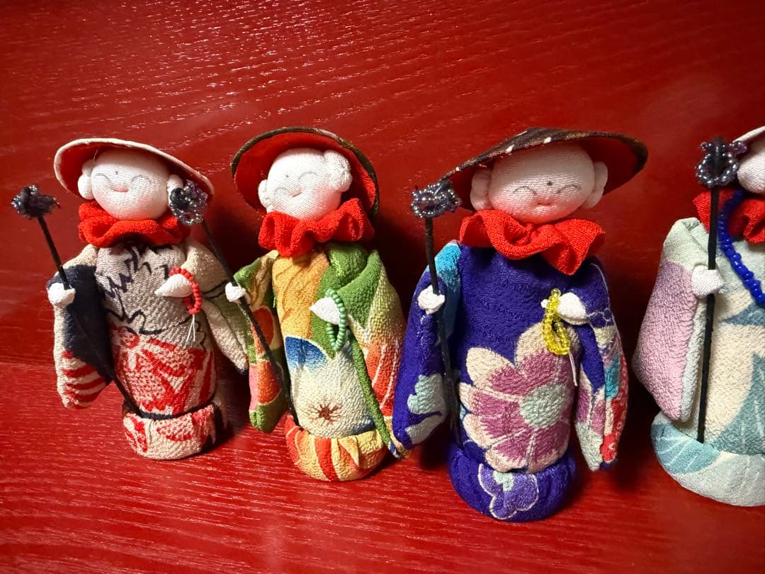 ちりめん細工　六地蔵　縮緬古布縮緬細工　人形