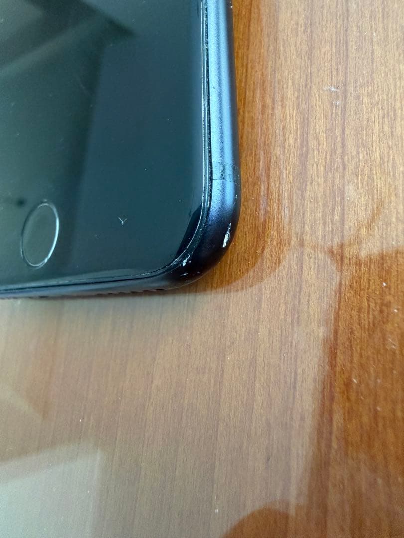 Apple iPhone SE2ブラック バッテリー85%