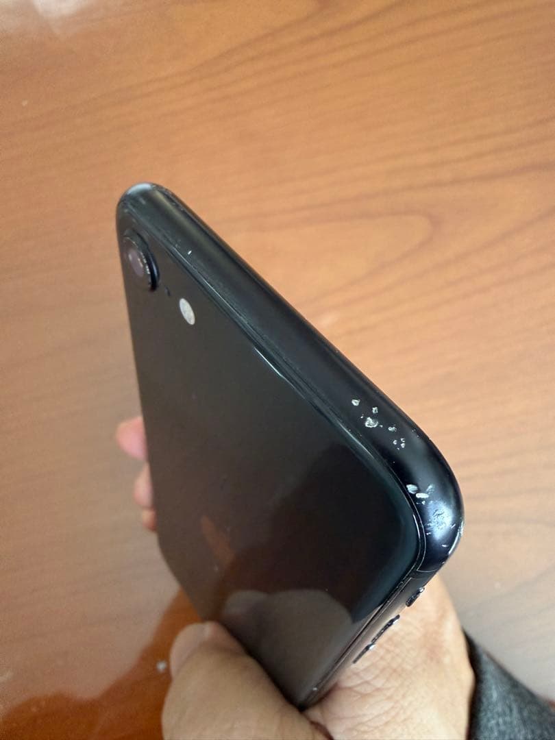 Apple iPhone SE2ブラック バッテリー85%