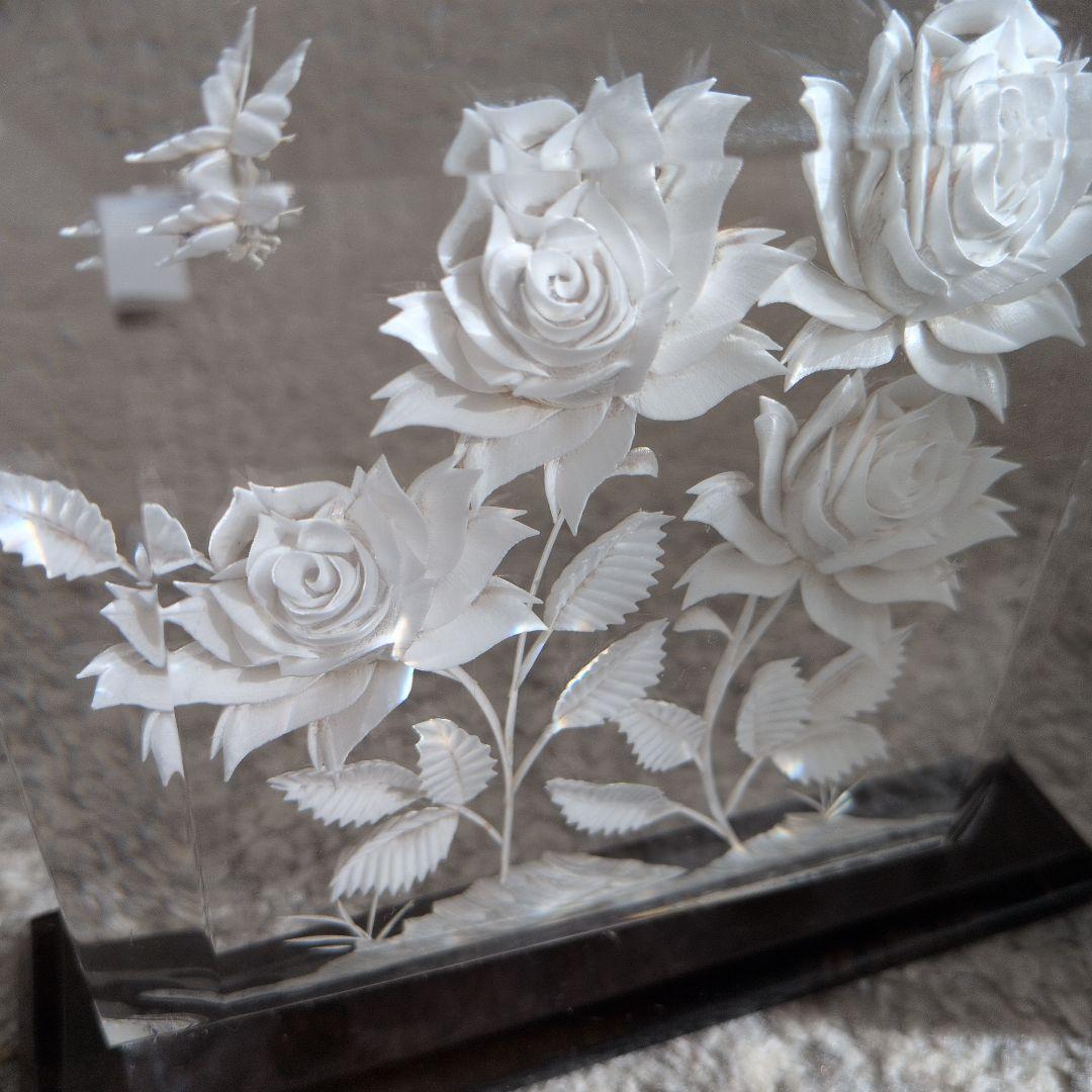 アンティークルーサイト バラの彫刻置物