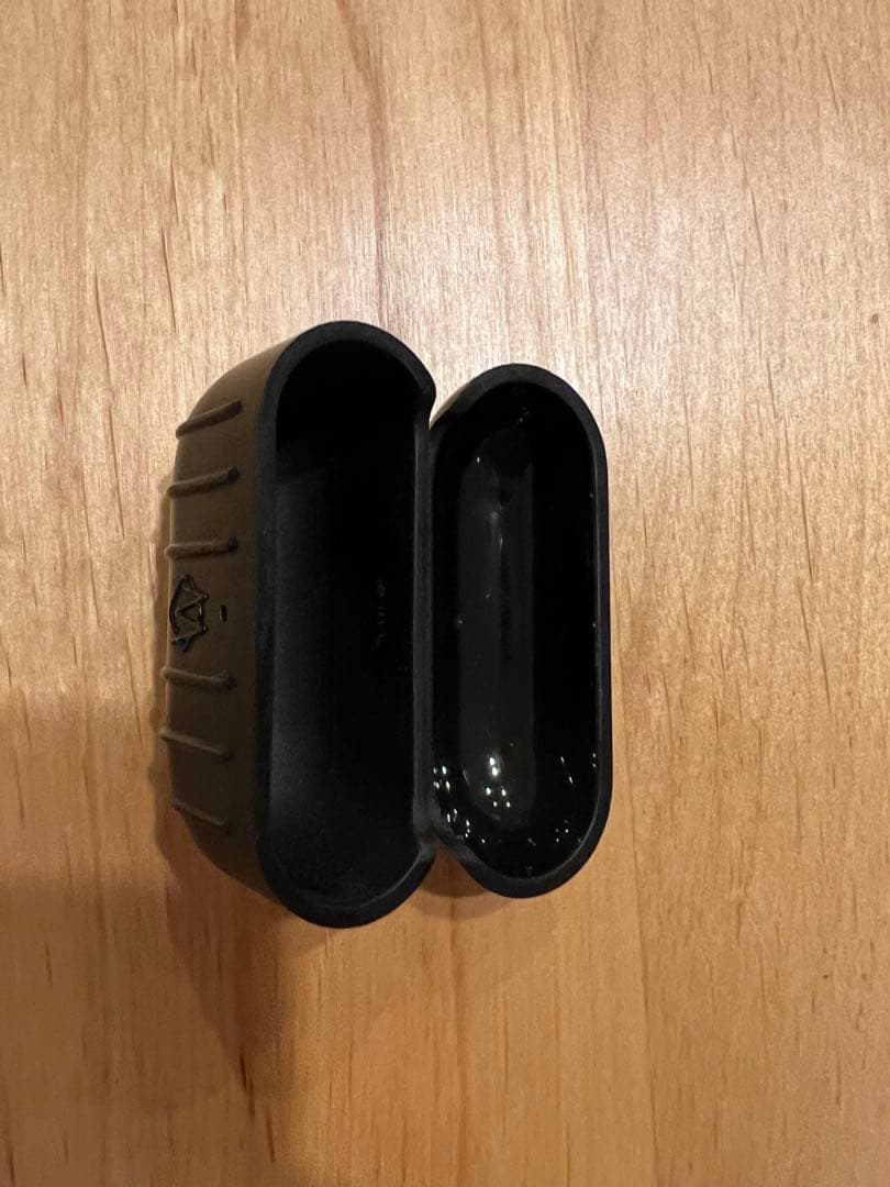 【RIMOWA】AirPods Pro ケース　マットブラック　美品