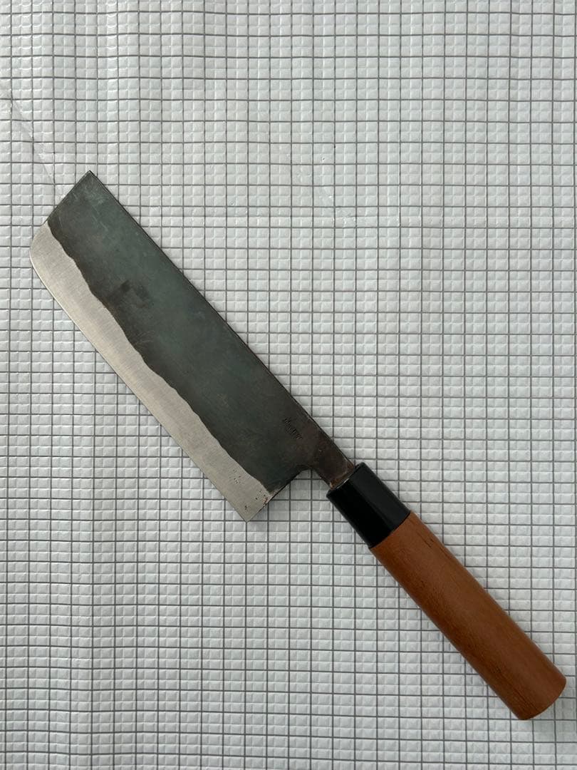 包丁 菜切包丁 菜切 安来鋼青紙２号 165mm 黒打ち チェリーシノギ柄 ②