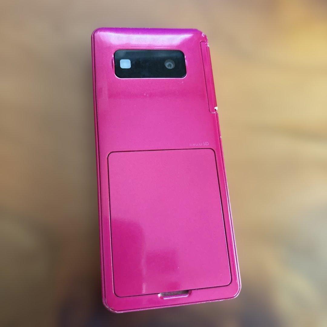 NTT docomo ピンク スライド式携帯電話　ジャンク品