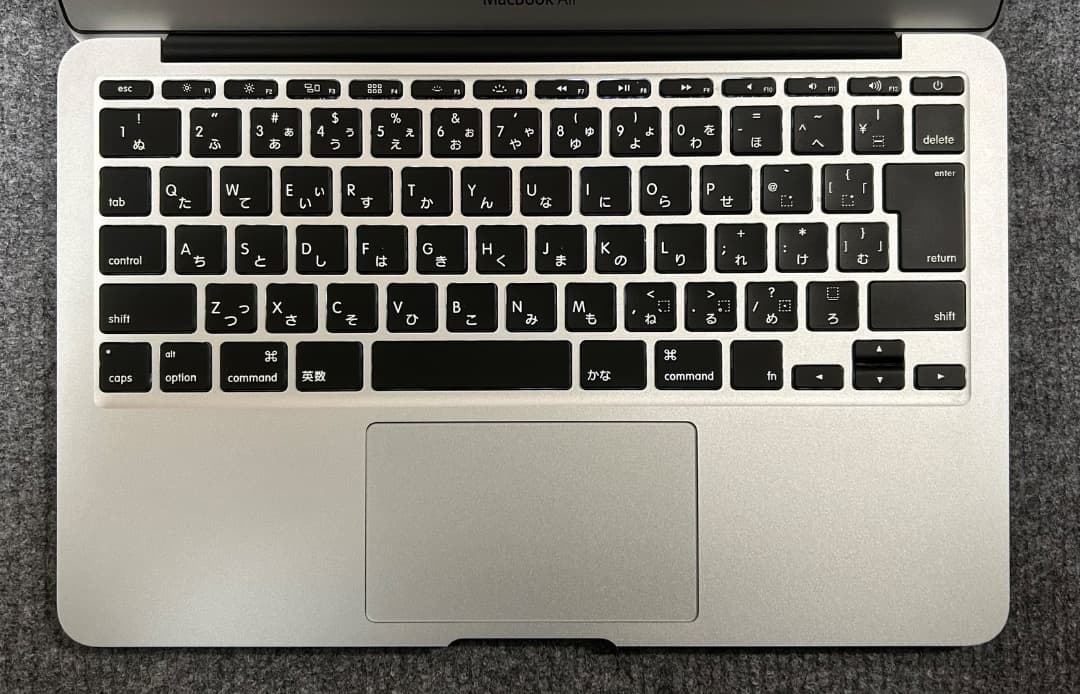MacBook Air 2015 Corei5 1.6Ghz 11インチ