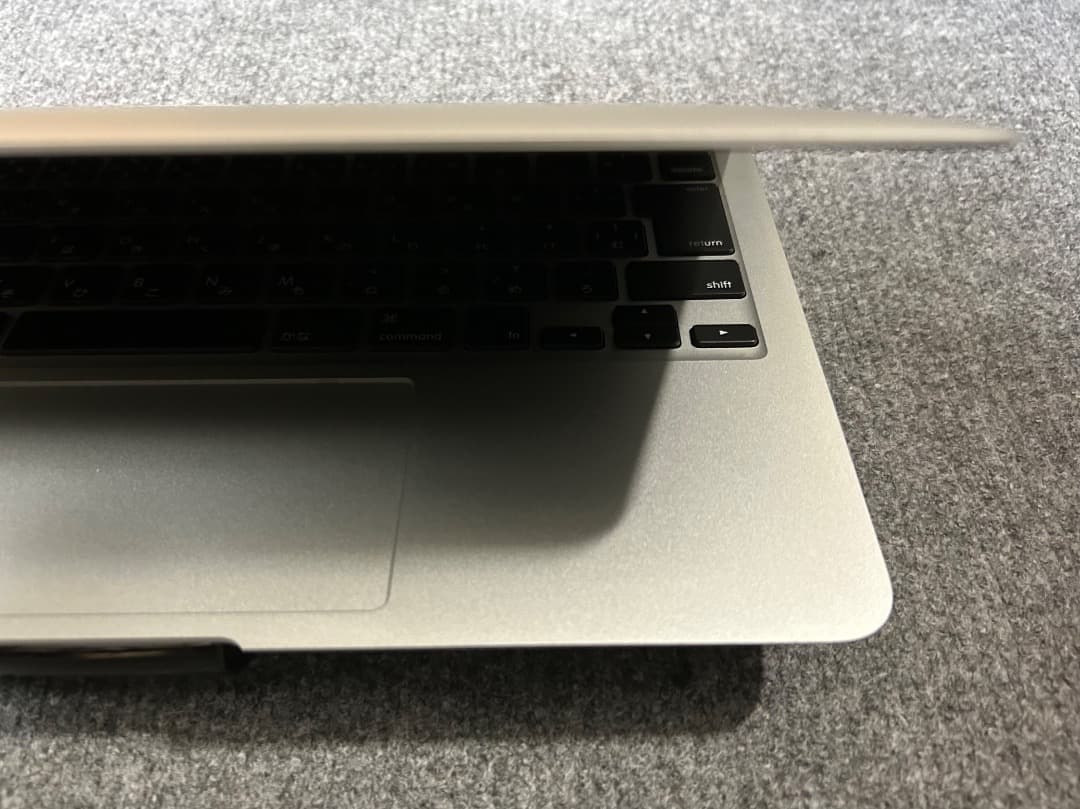 MacBook Air 2015 Corei5 1.6Ghz 11インチ