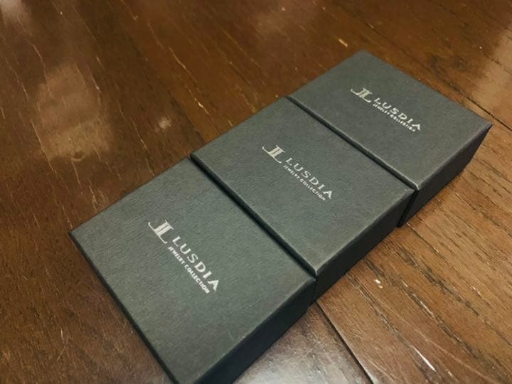 桂花楼 クロコ革風 ストラップ