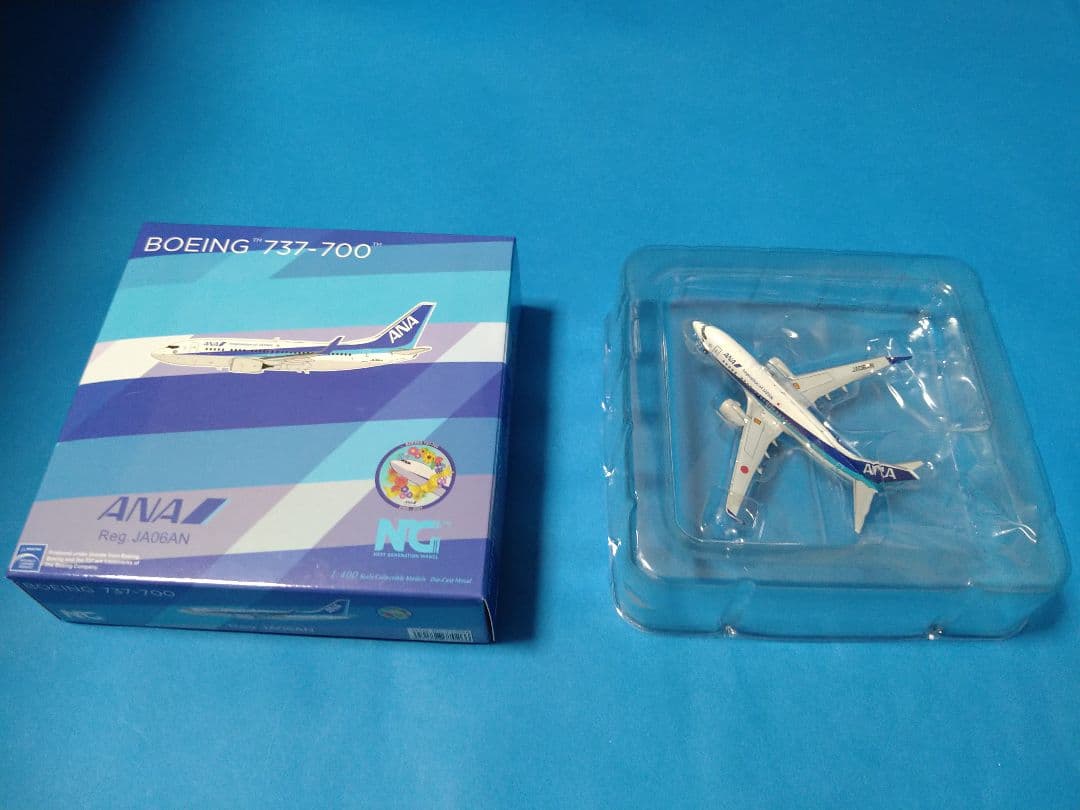 ANA全日空 BOEING737-700 JA06AN 1/400 特別塗装機