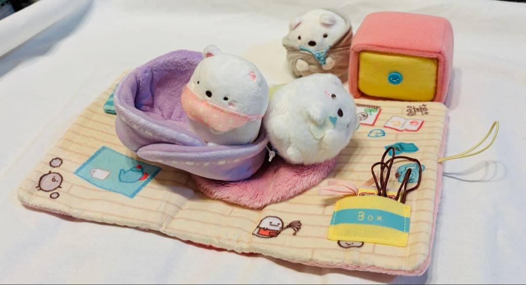 【新品未使用タグ付き】すみっコぐらし　ハウス　しろくま　ふたご