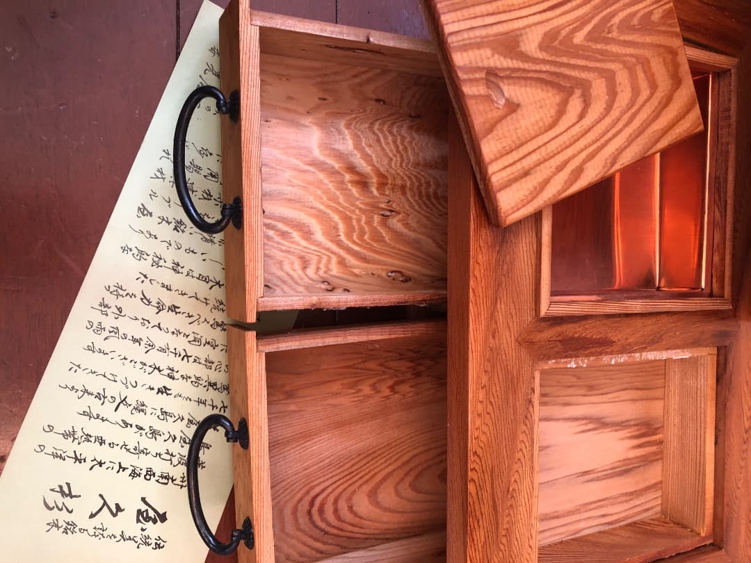 希少　屋久杉の小物入れ　未使用品　小物入れ