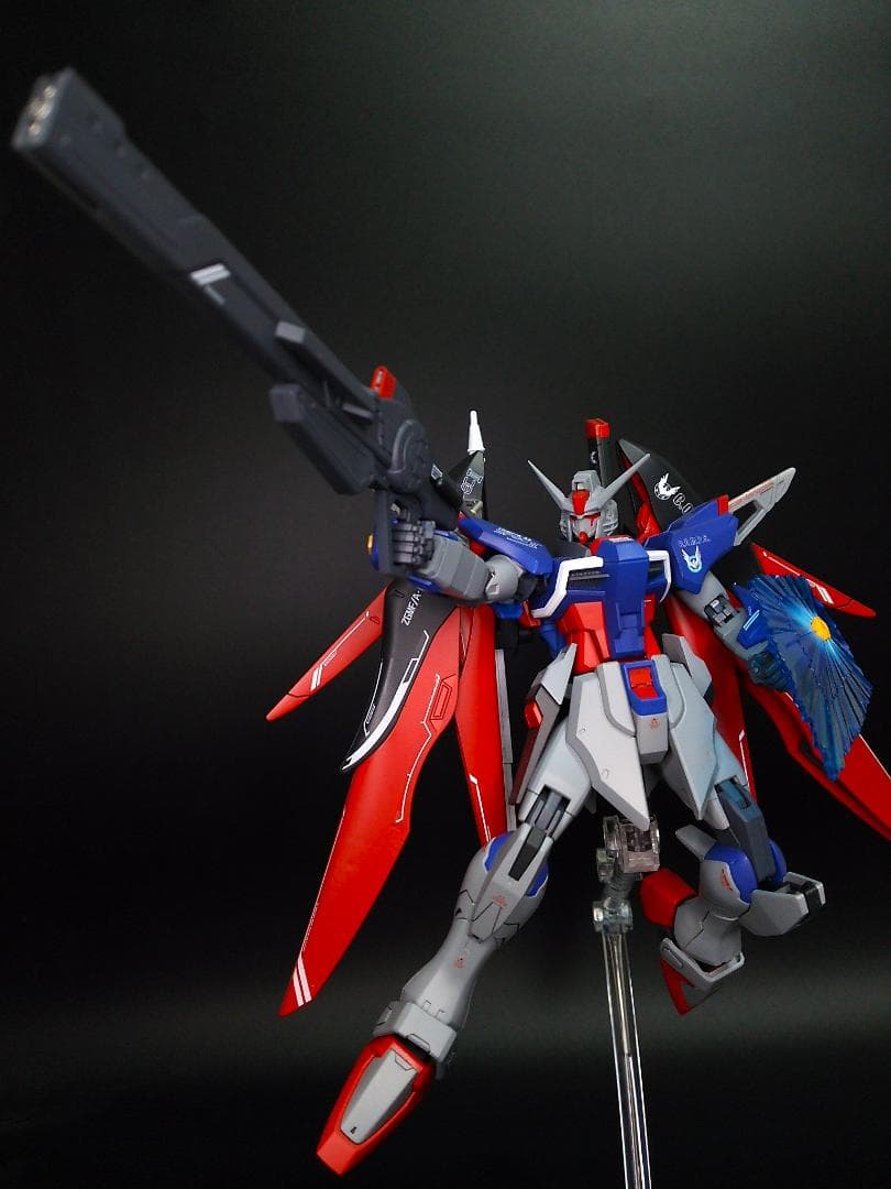 【28日まで特価】HG デスティニーガンダムSpecⅡ＆ゼウスシルエット