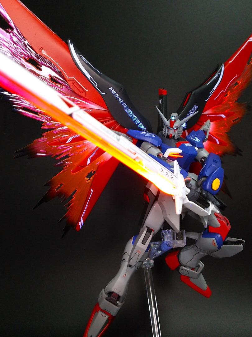 【28日まで特価】HG デスティニーガンダムSpecⅡ＆ゼウスシルエット