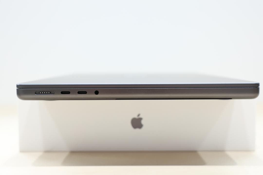 MacBook Pro M5 14インチ 24GB/1TB スペースブラック